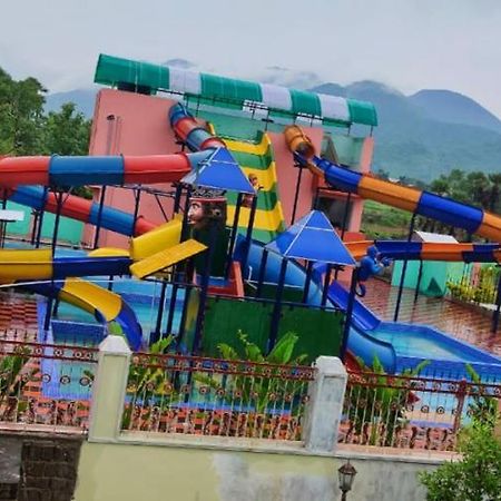 Siriki Resorts Srungavarapukota Exterior photo