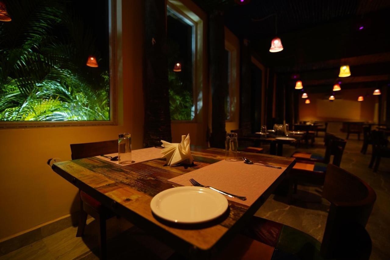 Siriki Resorts Srungavarapukota Exterior photo