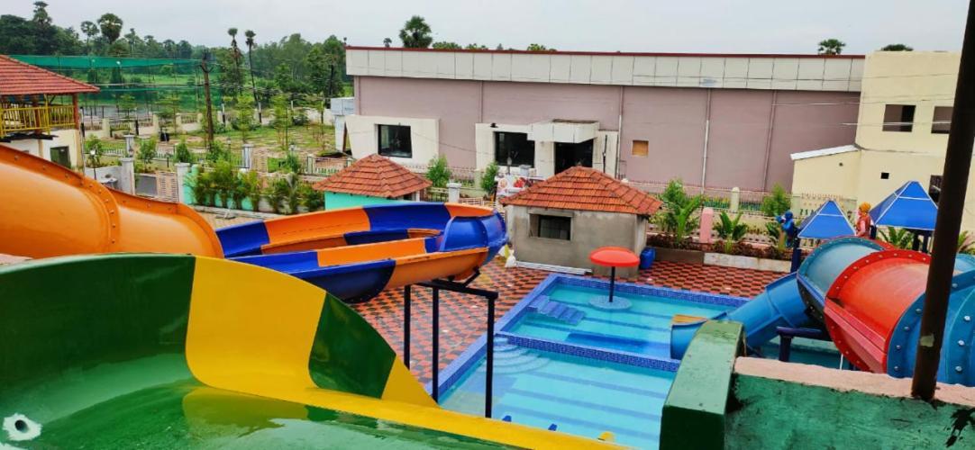 Siriki Resorts Srungavarapukota Exterior photo