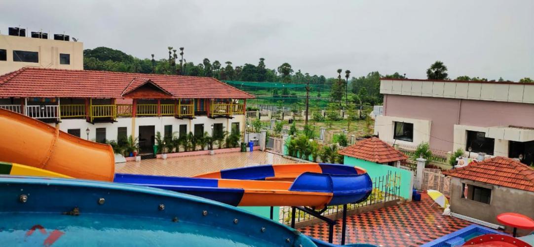 Siriki Resorts Srungavarapukota Exterior photo