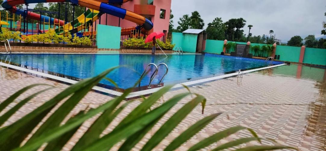 Siriki Resorts Srungavarapukota Exterior photo
